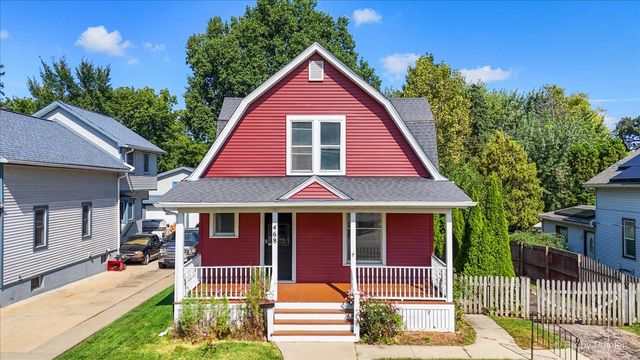 468 Locust Street, Elgin, IL 60123