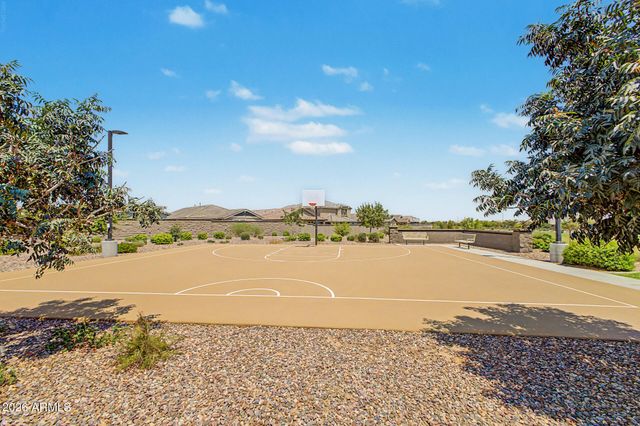 2864 W SANTA FE Drive, Queen Creek, AZ 85144