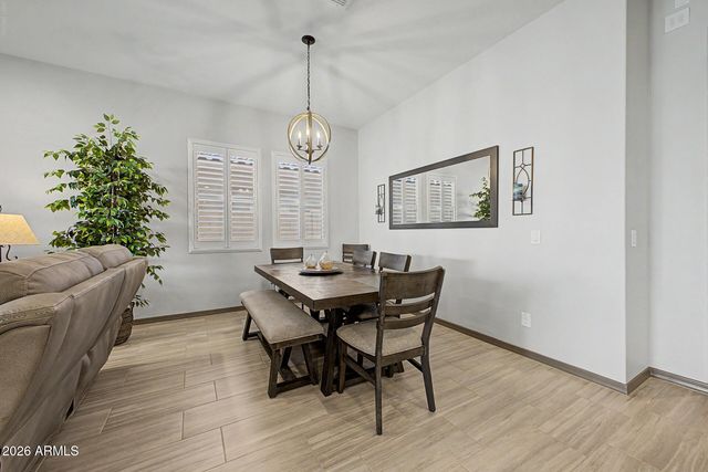 2864 W SANTA FE Drive, Queen Creek, AZ 85144