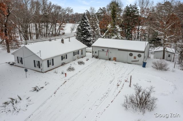 12040 Macclain Street, Cedar Springs, MI 49319