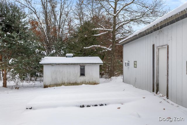 12040 Macclain Street, Cedar Springs, MI 49319