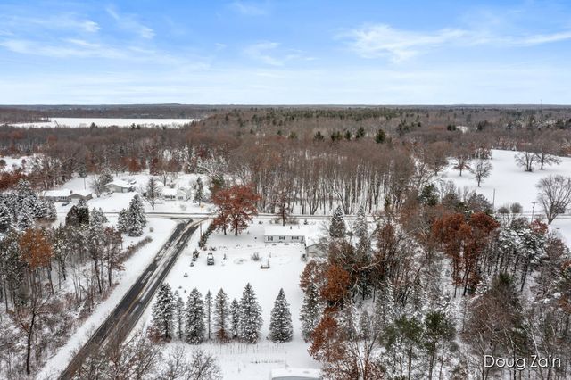 12040 Macclain Street, Cedar Springs, MI 49319