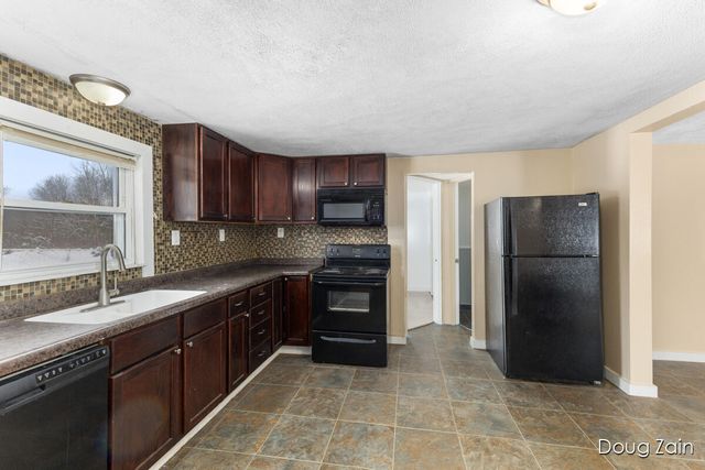 12040 Macclain Street, Cedar Springs, MI 49319