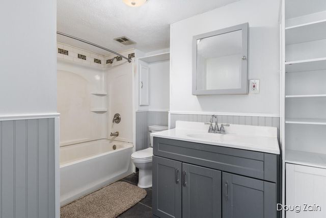 12040 Macclain Street, Cedar Springs, MI 49319