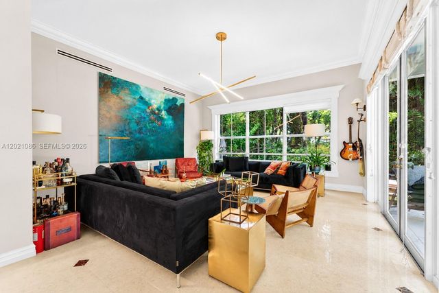 442 Ridgewood Rd, Key Biscayne, FL 33149