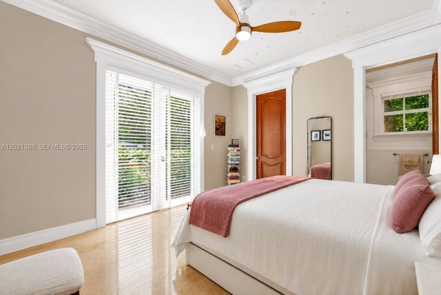 442 Ridgewood Rd, Key Biscayne, FL 33149