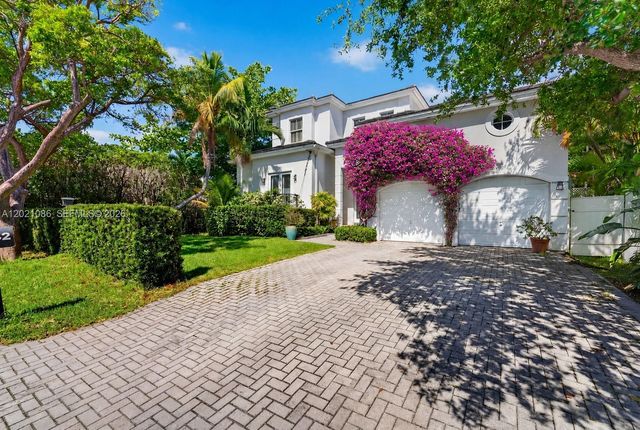442 Ridgewood Rd, Key Biscayne, FL 33149