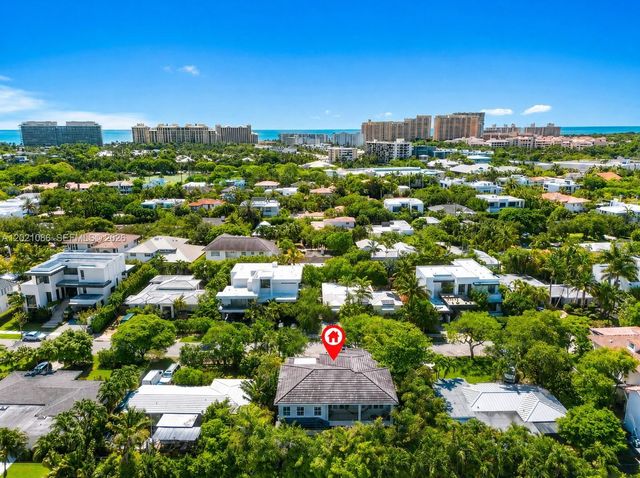442 Ridgewood Rd, Key Biscayne, FL 33149