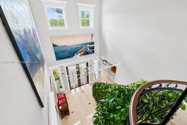 442 Ridgewood Rd, Key Biscayne, FL 33149