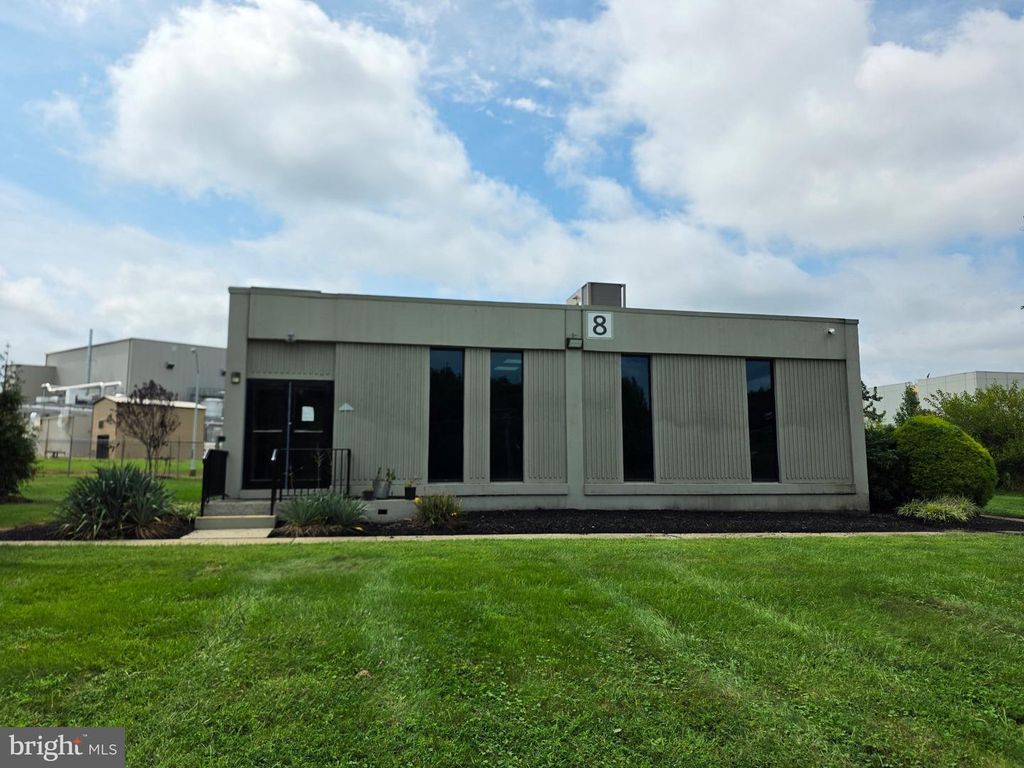 286 MANTUA GROVE RD #8, West Deptford, NJ 08066 — exterior