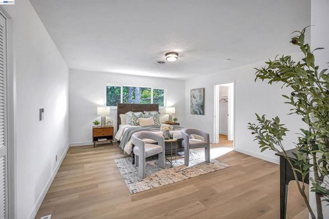 18286 Center St, Castro Valley, CA 94546