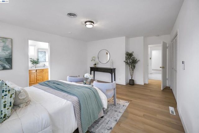 18286 Center St, Castro Valley, CA 94546