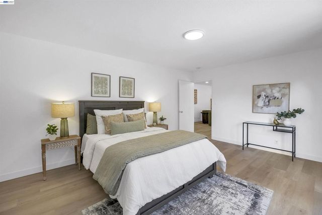 18286 Center St, Castro Valley, CA 94546