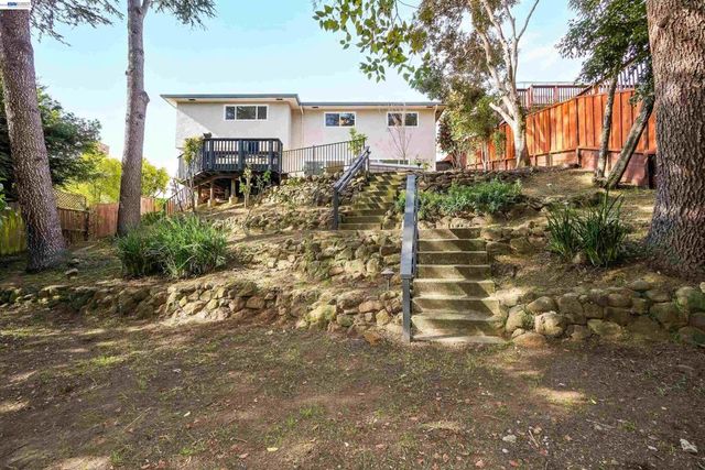 18286 Center St, Castro Valley, CA 94546