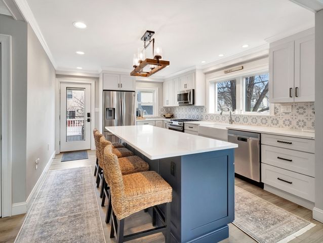 47 B Street beachside, Hull, MA 02045