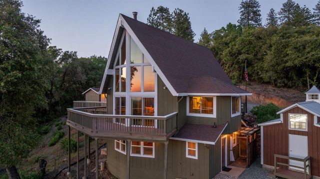 12865 Mierkey Rd, Pine Grove, CA 95665