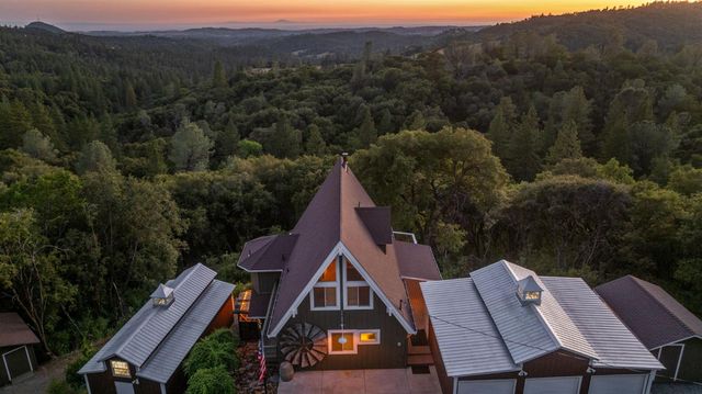 12865 Mierkey Rd, Pine Grove, CA 95665