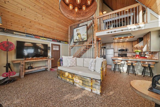 12865 Mierkey Rd, Pine Grove, CA 95665