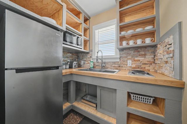 12865 Mierkey Rd, Pine Grove, CA 95665