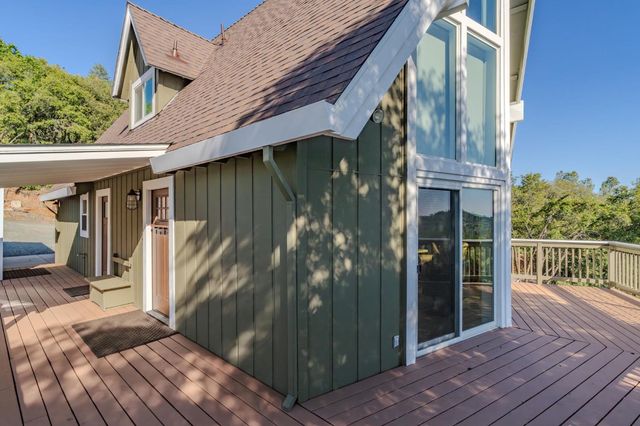 12865 Mierkey Rd, Pine Grove, CA 95665