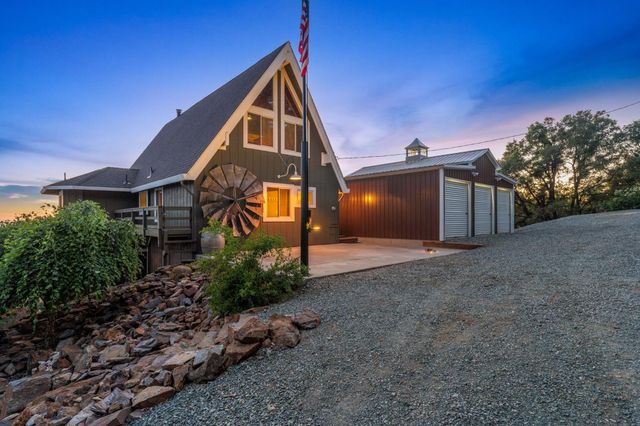 12865 Mierkey Rd, Pine Grove, CA 95665