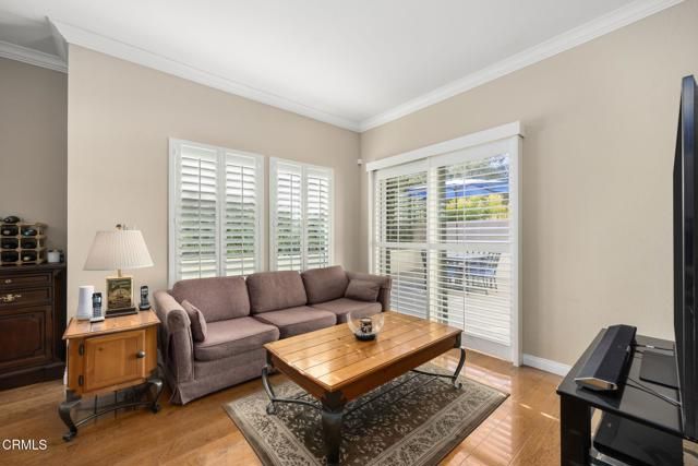 484 S Euclid 107, Pasadena, CA 91101