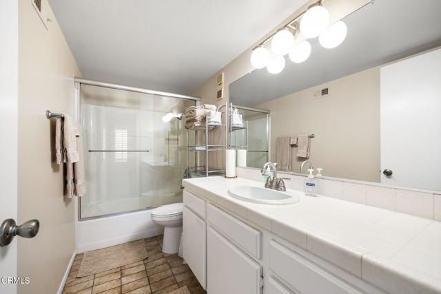 484 S Euclid 107, Pasadena, CA 91101