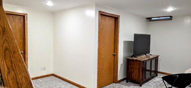 194 Hilltop Dr, Great Bend, KS 67530