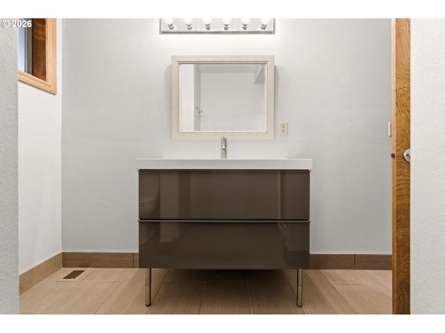 4403 Ne 26TH Ct, Vancouver, WA 98663