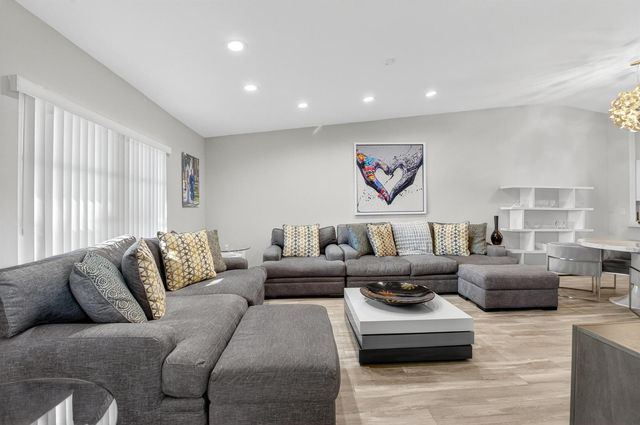 8256 Summerbreeze Lane, Boca Raton, FL 33496