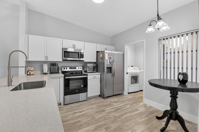 8256 Summerbreeze Lane, Boca Raton, FL 33496