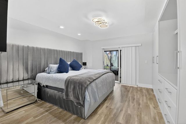 8256 Summerbreeze Lane, Boca Raton, FL 33496