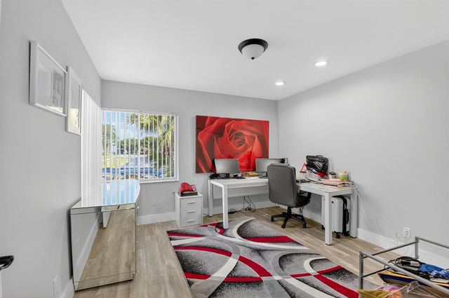 8256 Summerbreeze Lane, Boca Raton, FL 33496