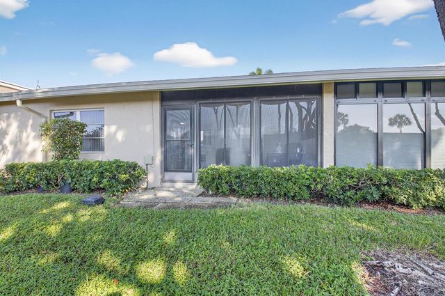 8256 Summerbreeze Lane, Boca Raton, FL 33496