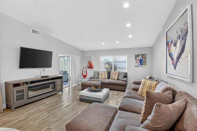 8256 Summerbreeze Lane, Boca Raton, FL 33496