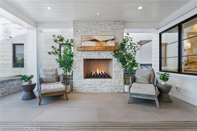 409 North Bayfront, Newport Beach, CA 92662
