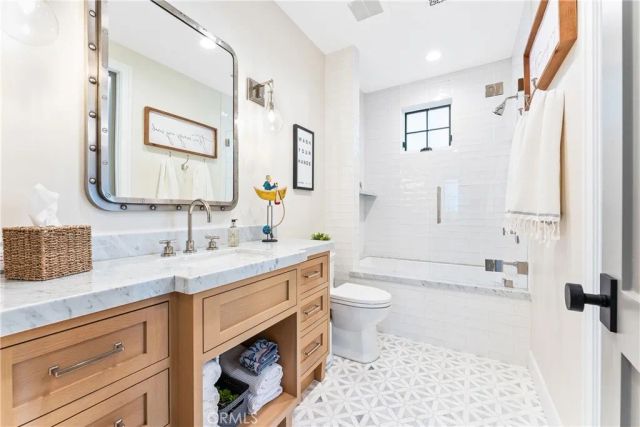 409 North Bayfront, Newport Beach, CA 92662