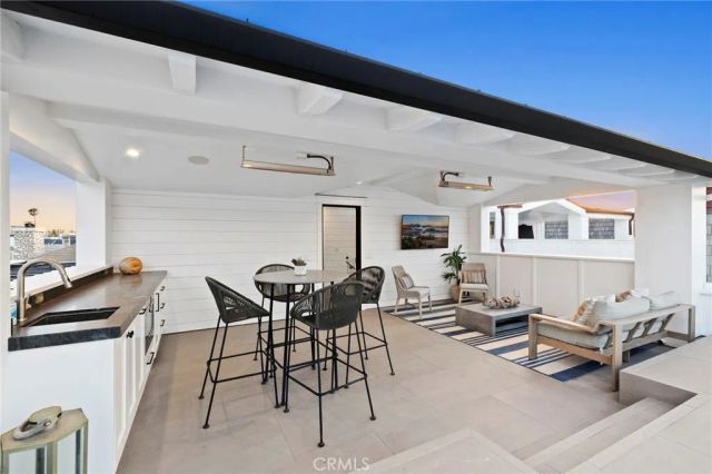 409 North Bayfront, Newport Beach, CA 92662