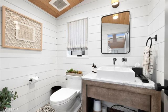 409 North Bayfront, Newport Beach, CA 92662