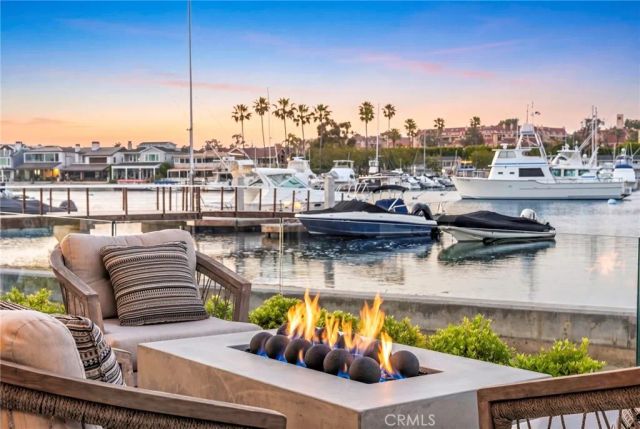 409 North Bayfront, Newport Beach, CA 92662