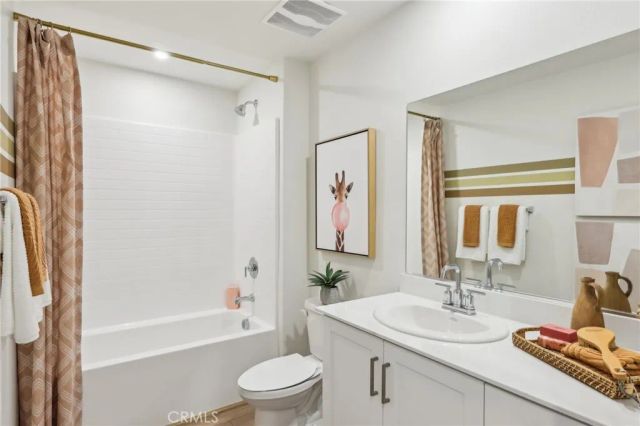 15575 April Dawn Way 3, Fontana, CA 92336