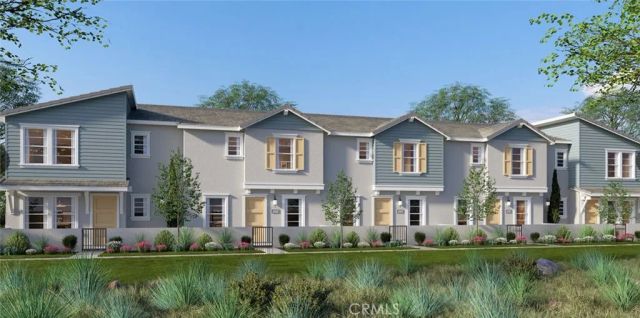 15575 April Dawn Way 3, Fontana, CA 92336