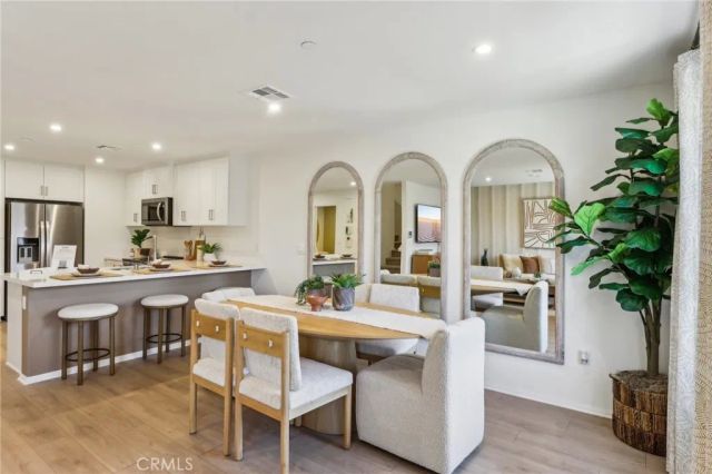 15575 April Dawn Way 3, Fontana, CA 92336