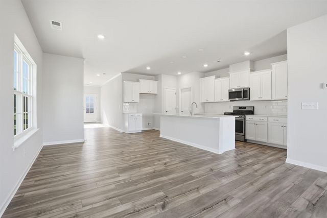 423 Lee's Corner Lane, Woodruff, SC 29388