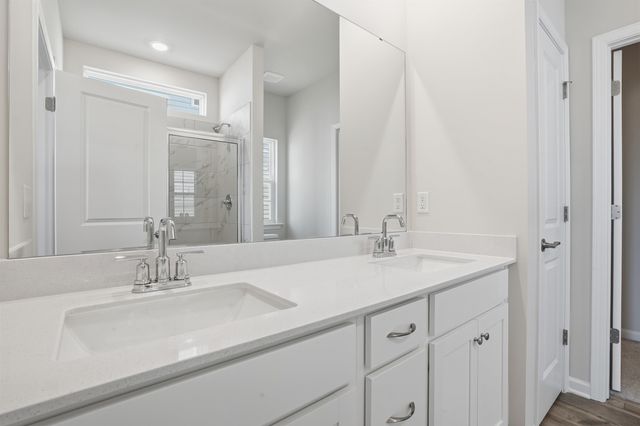 423 Lee's Corner Lane, Woodruff, SC 29388