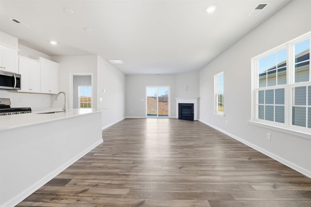 423 Lee's Corner Lane, Woodruff, SC 29388