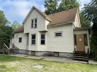 15276 State Street, South Holland, IL 60473