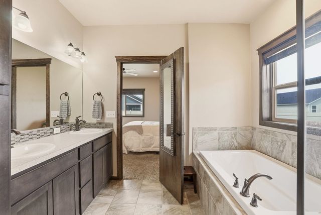 1207 N Augusta Ln, Deer Park, WA 99006