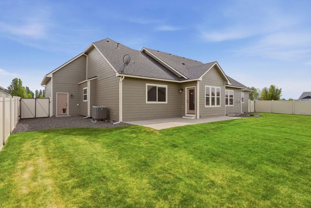 1207 N Augusta Ln, Deer Park, WA 99006