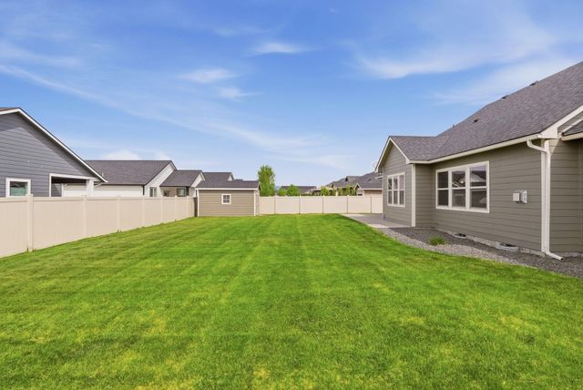 1207 N Augusta Ln, Deer Park, WA 99006